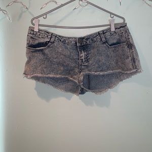 Denim shorts (size 13)